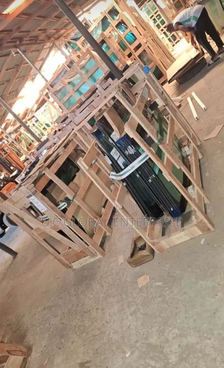 Auto Windscreen All Types Mercedes, Available Dm