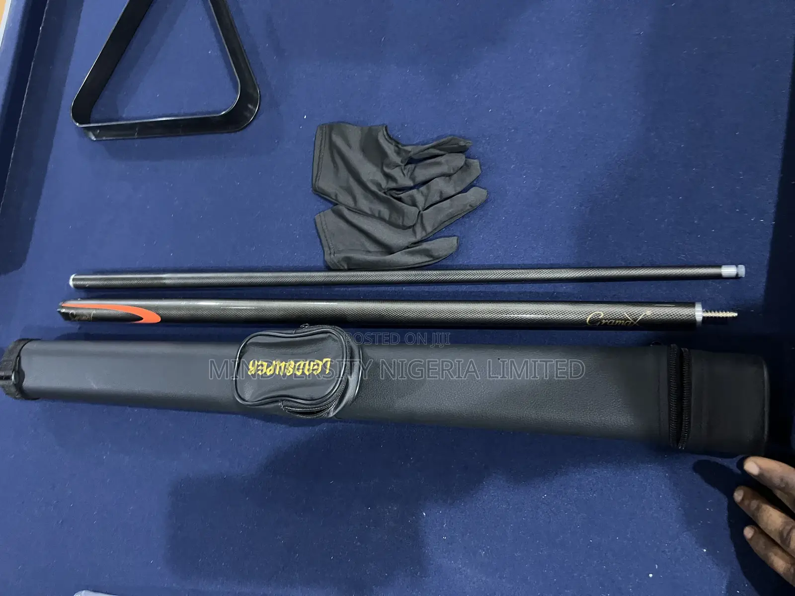 3 in 1 Fiber Cue Snooker Sticks, Bag and Gloves