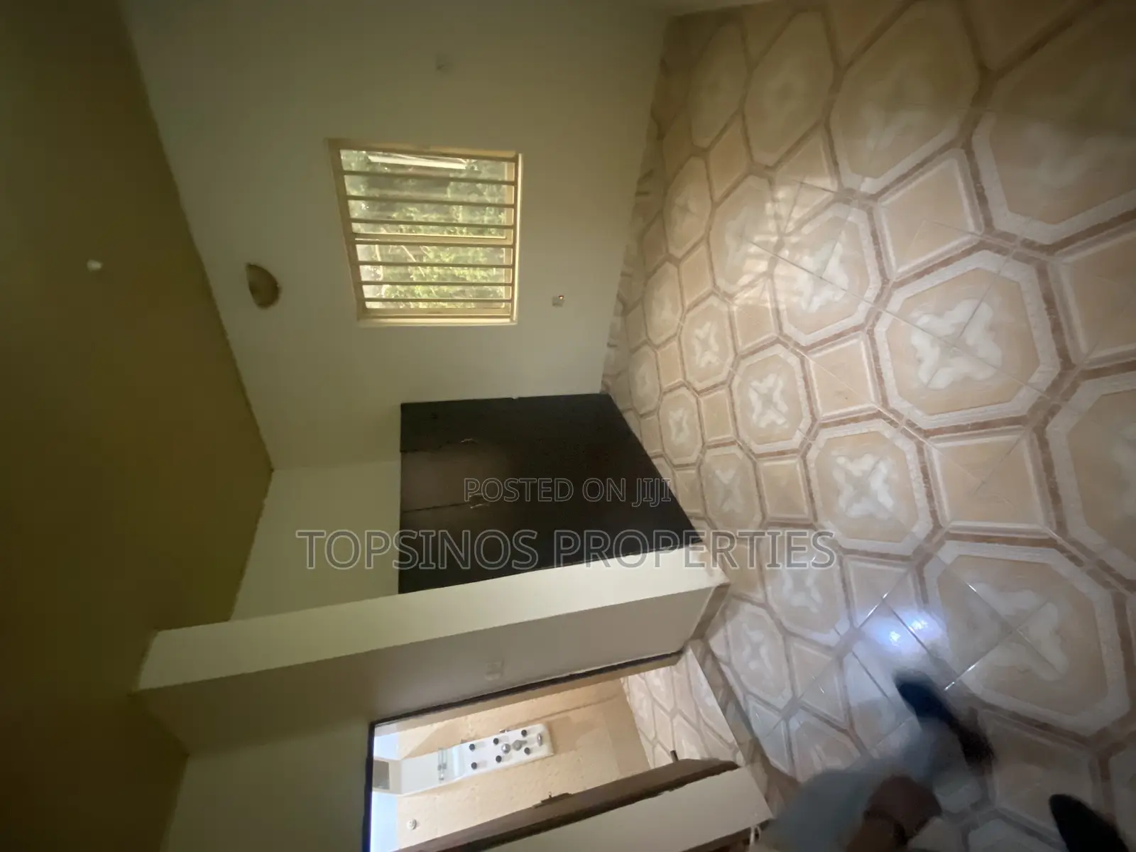 2bdrm Block of Flats in Dawaki for rent