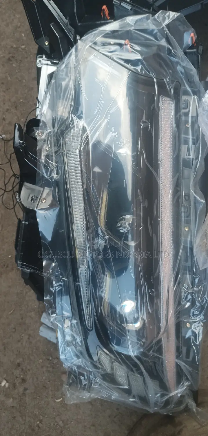 Headlamp Prado 2020 to 2021 3 Touch