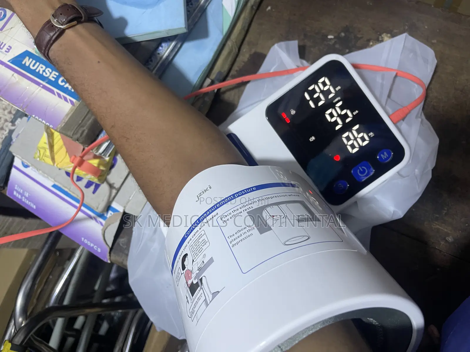 Digital Electronic Sphygmomanometer BP Machine