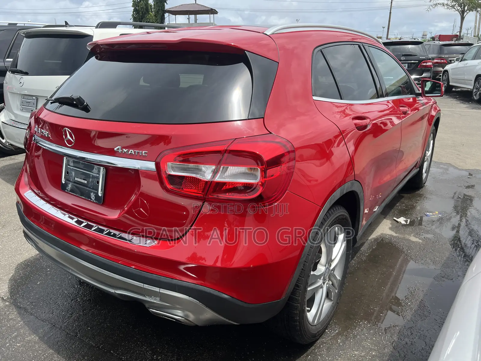 Mercedes-Benz GLA 250 2015 Red