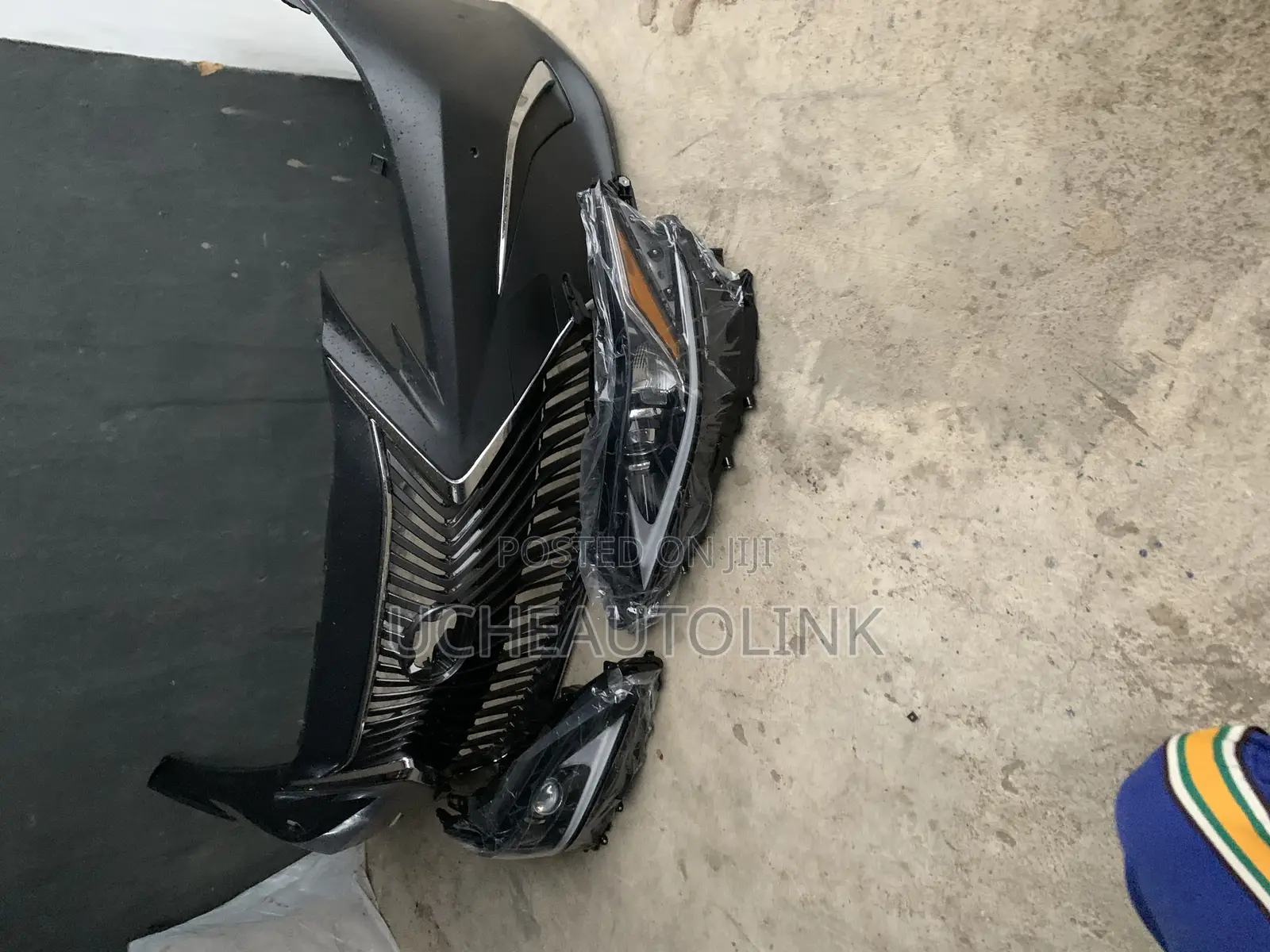 Complete Front Bumper And Headlamp For Es350 2022 Available