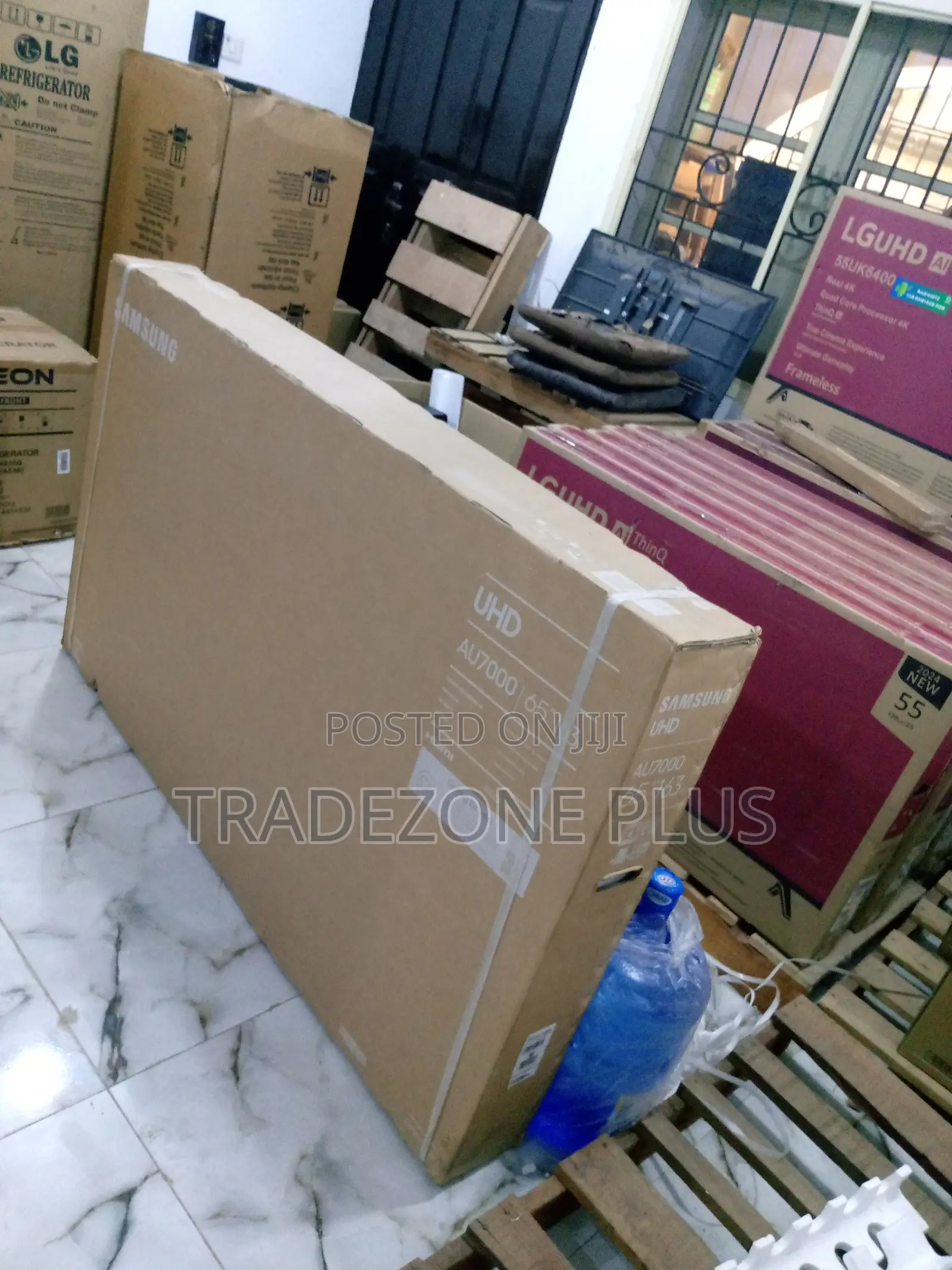 Best Selling Au7000 Samsung Smart TV