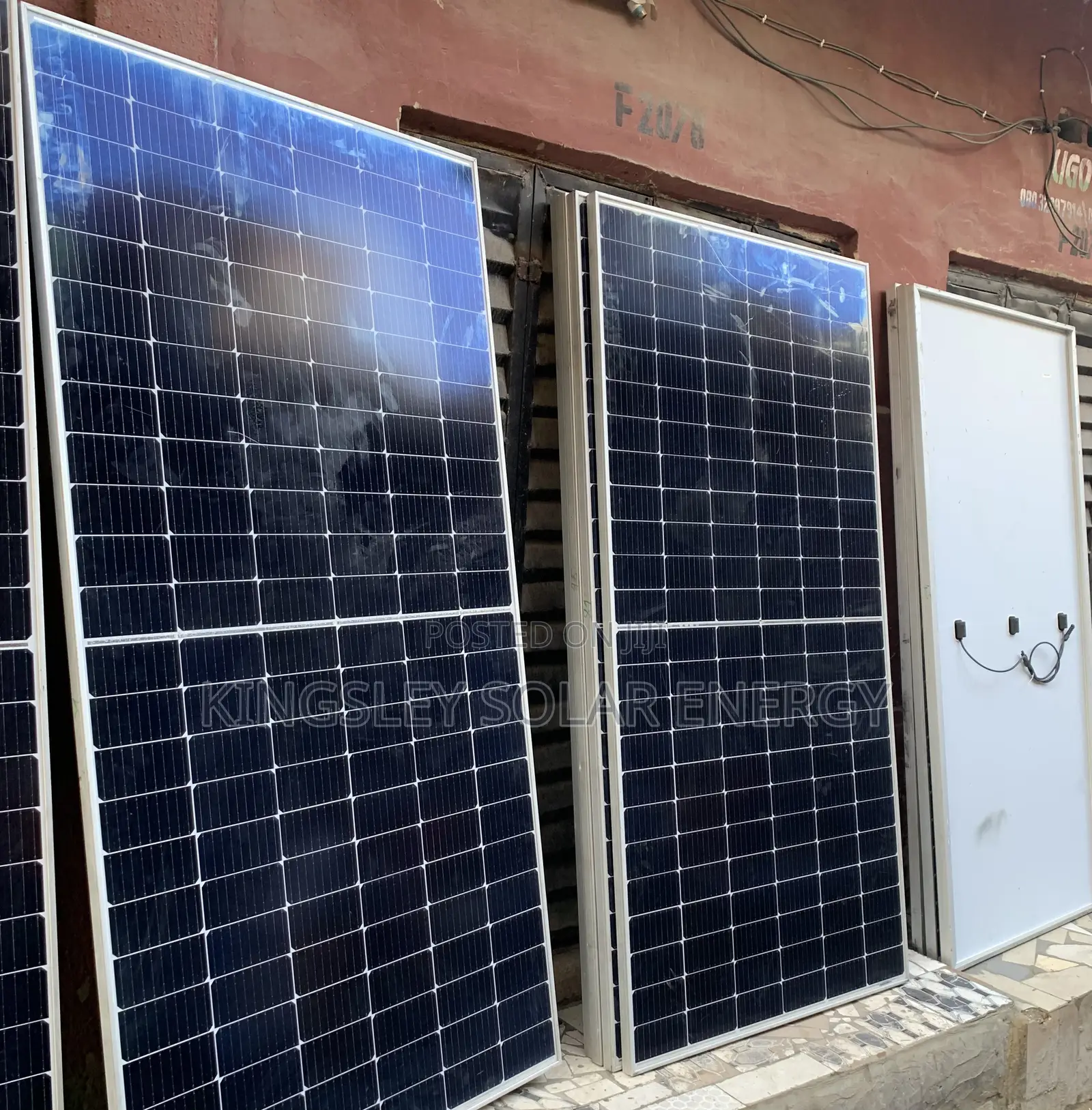 Jinko Solar Panel (Halfcut) 720watts