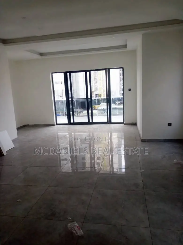 5bdrm House in Victoria Island Extension for sale