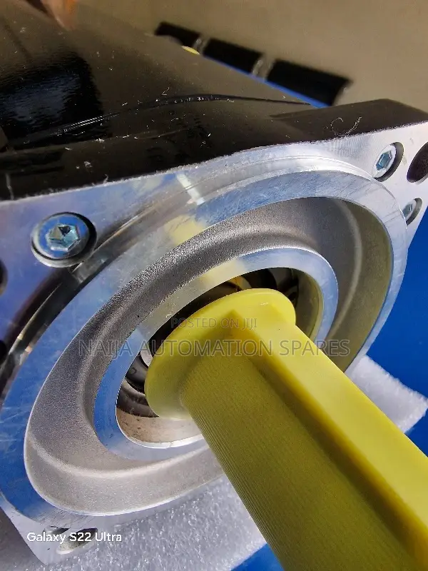 Schneider Sh31004p12a2000 Servo Motor