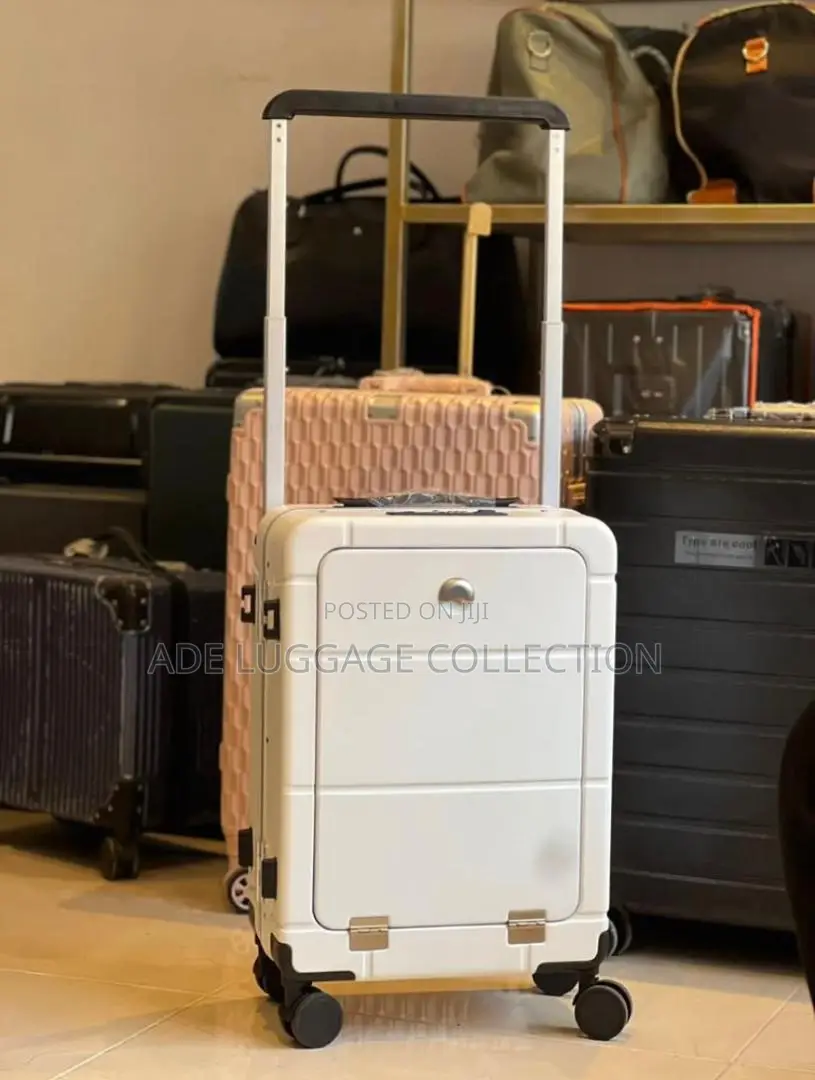 Light Aluminum Trolley With Laptop Compart With USB Charger