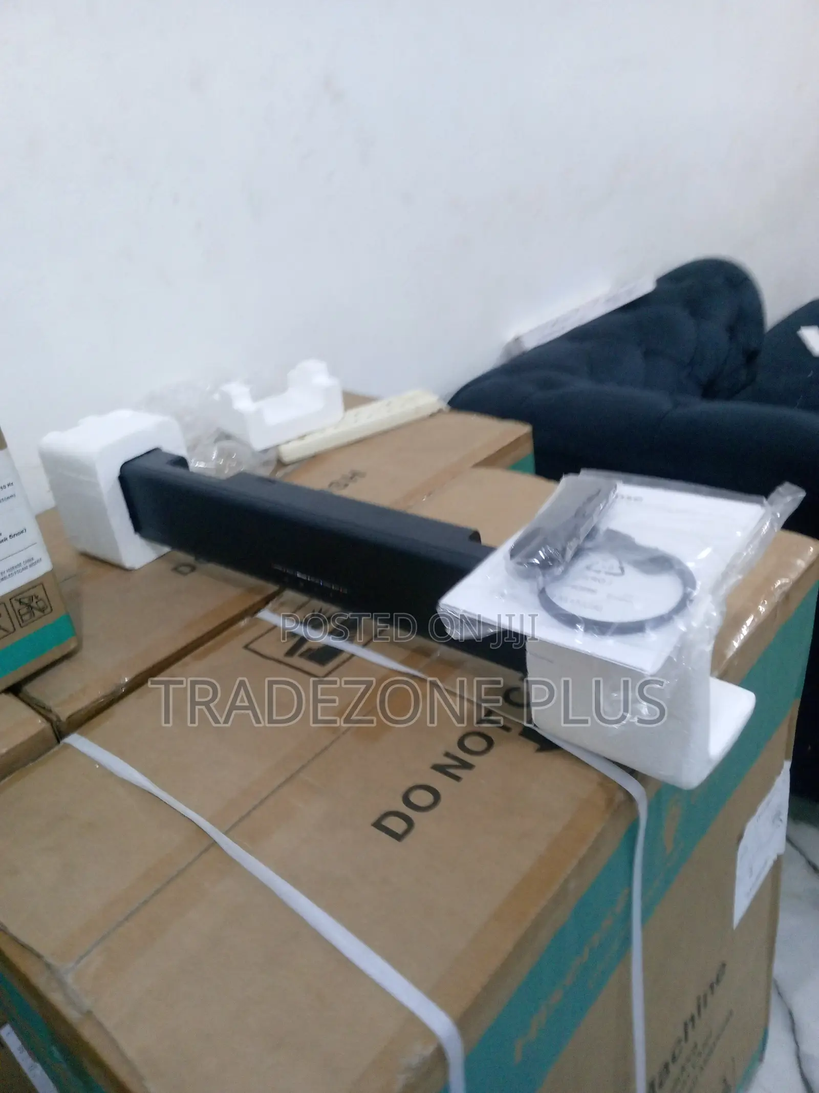Classic 2.1channel Soundbar With Inbult Subwoofer