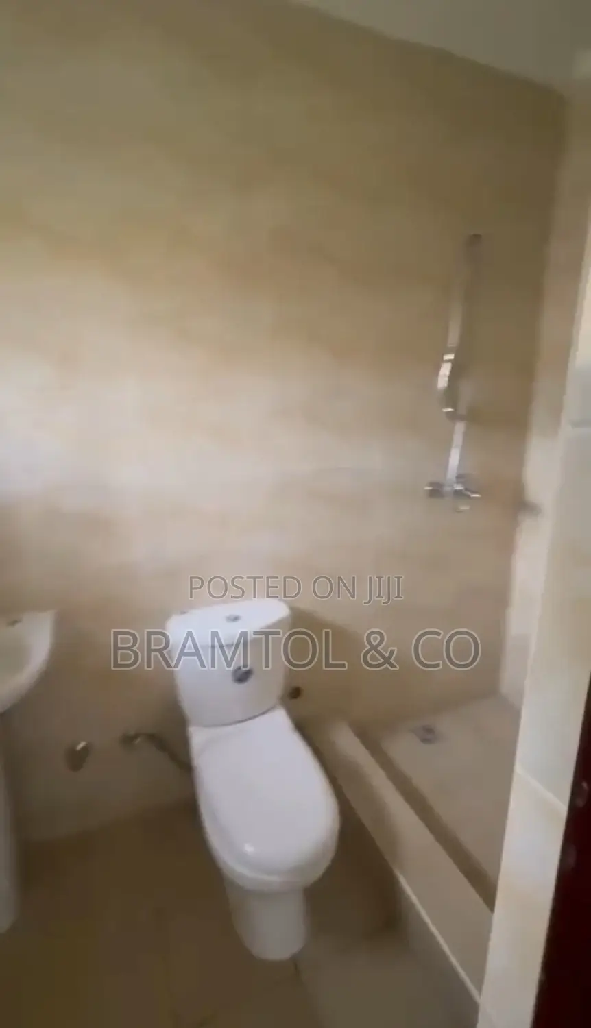 2bdrm Block of Flats in Life Camp for rent