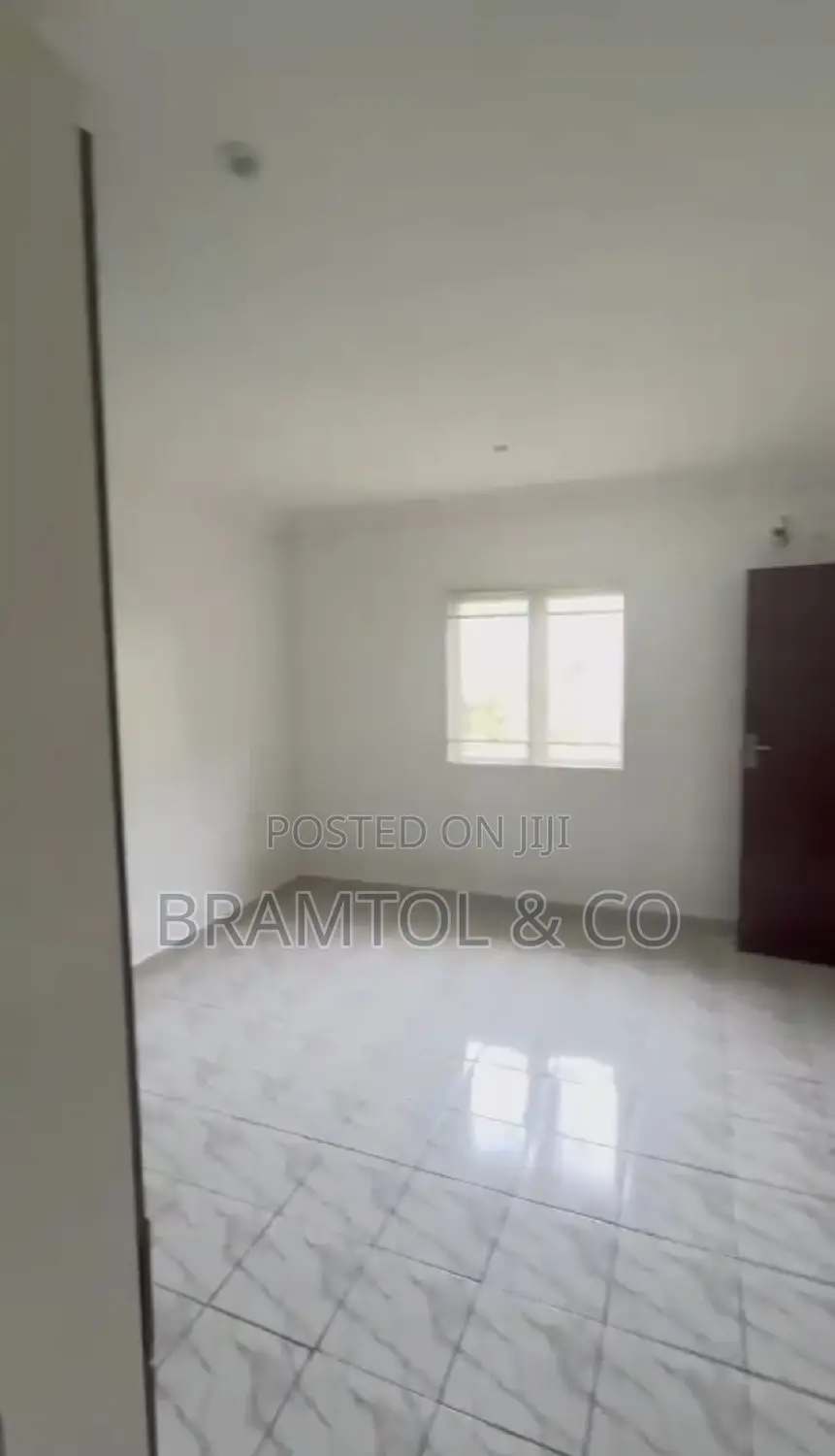 2bdrm Block of Flats in Life Camp for rent