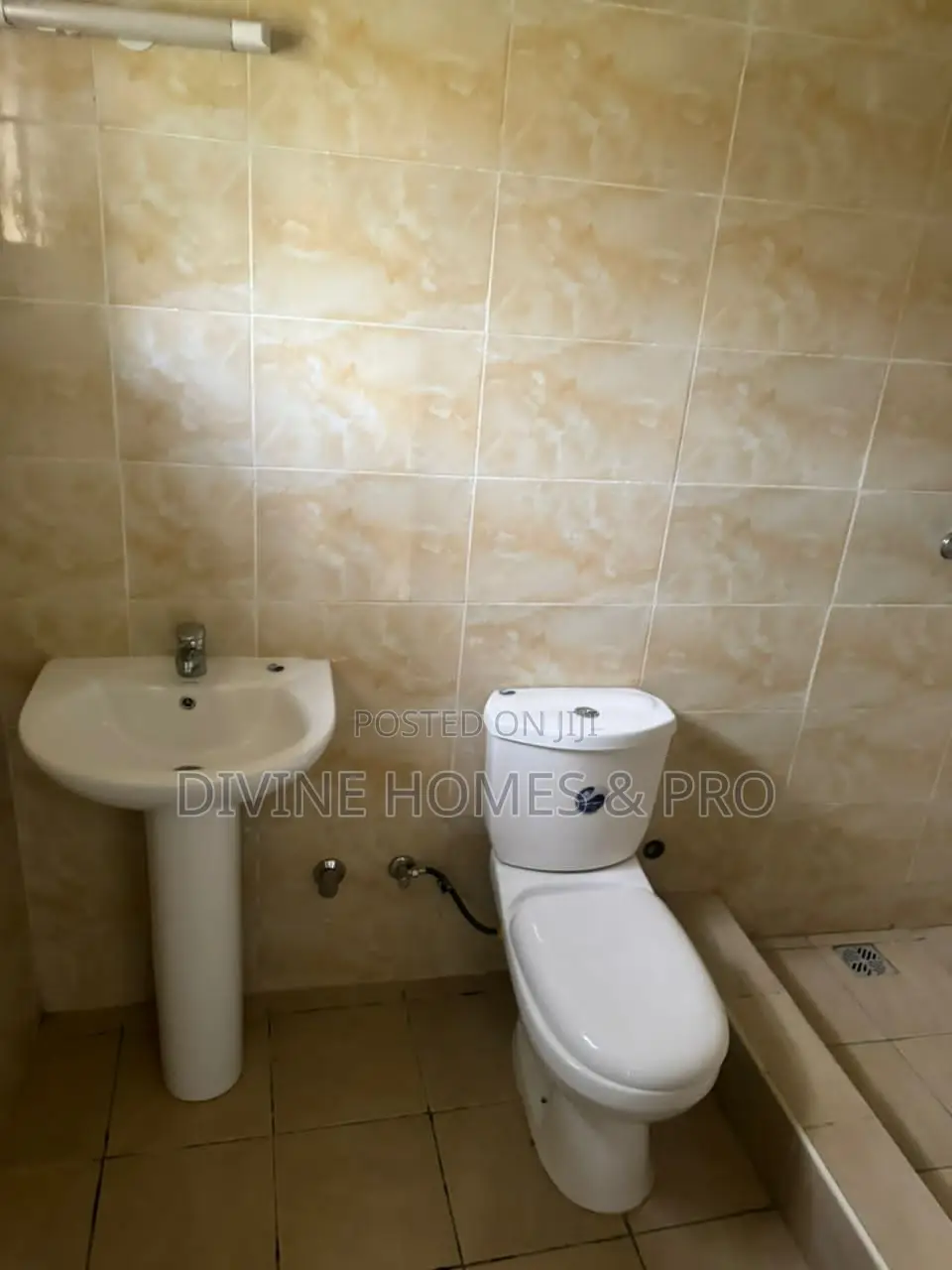 2bdrm Block of Flats in Life Camp for rent