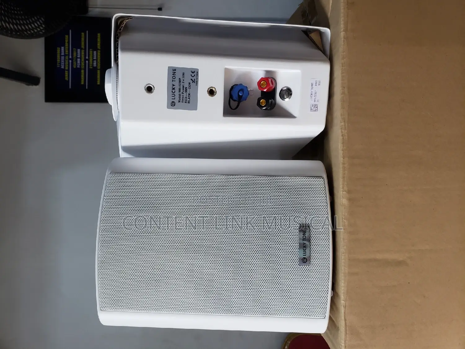 2 in 1water Proof Bluetooth Outdoor Hanging Speaker