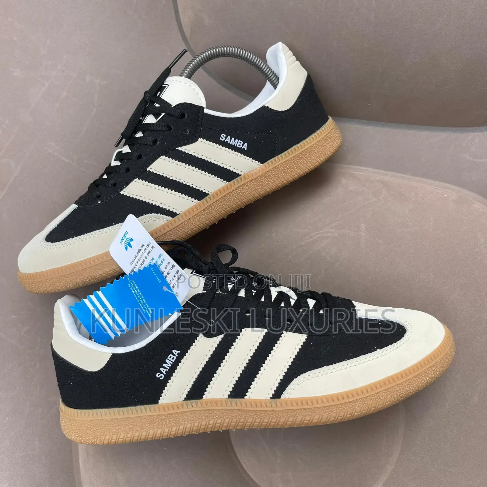 Original Adidas Samba. Classic White Sneakers