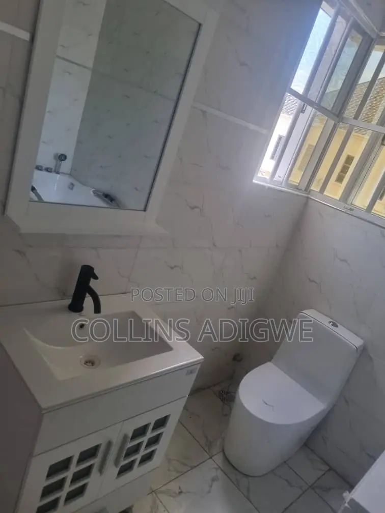 4bdrm Duplex in Oral Estate Chevron for sale
