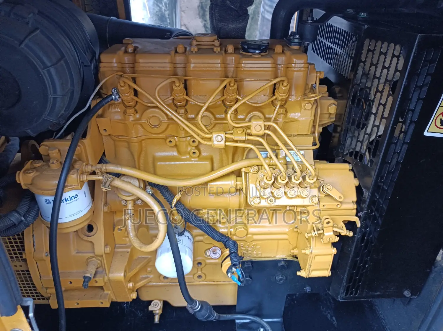 Perkins 20kva Caterpillar Soundproof Generator for Sale.
