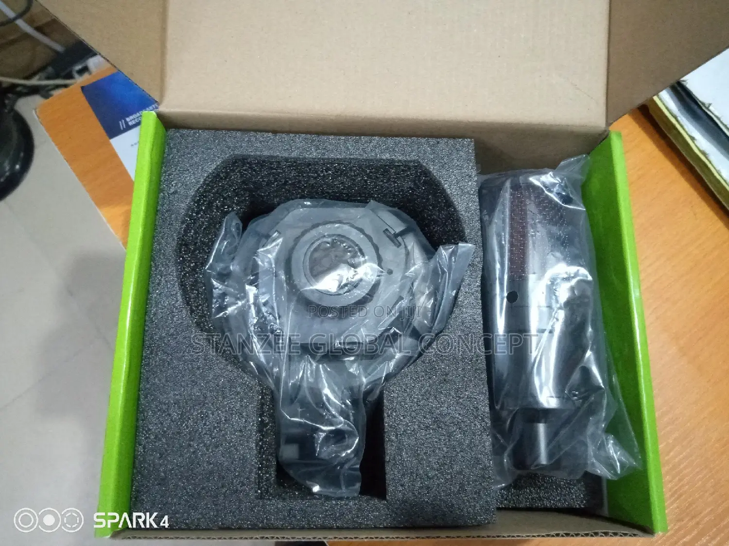 Bnk C200 Recording/Condenser Microphone