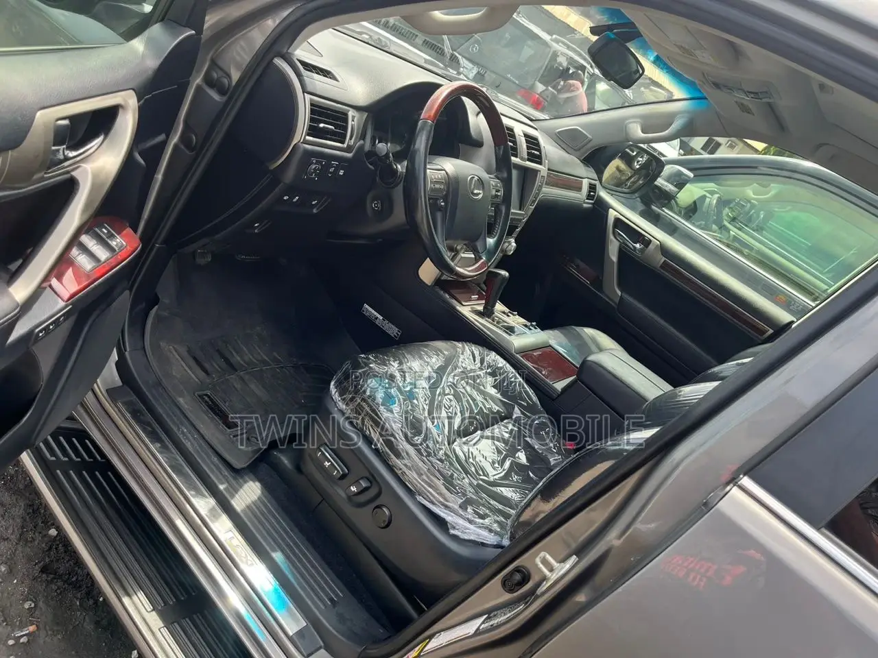 Lexus GX 460 Base 2015 Gray