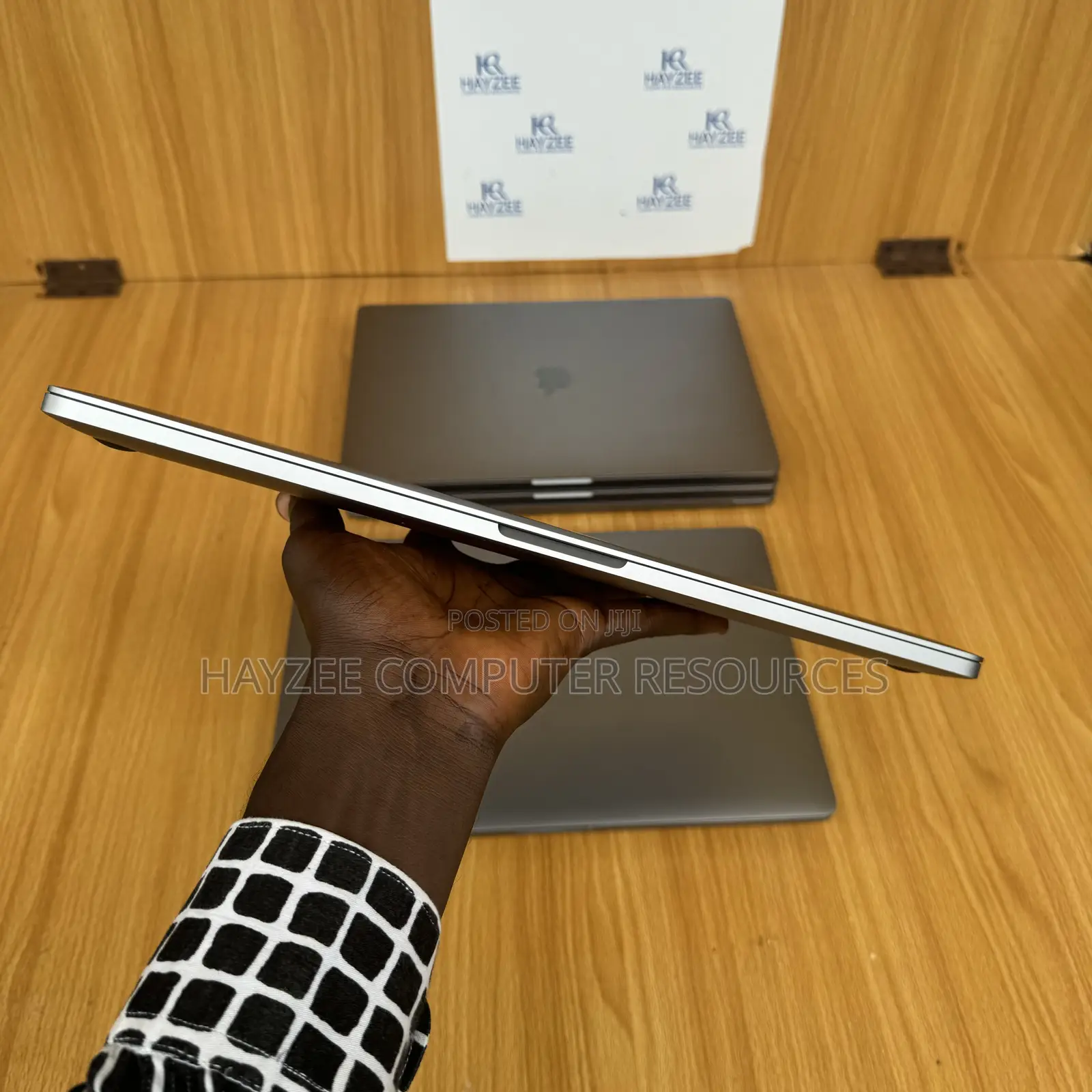 Laptop Apple MacBook Pro 2019 16GB Intel Core I9 SSD 1T