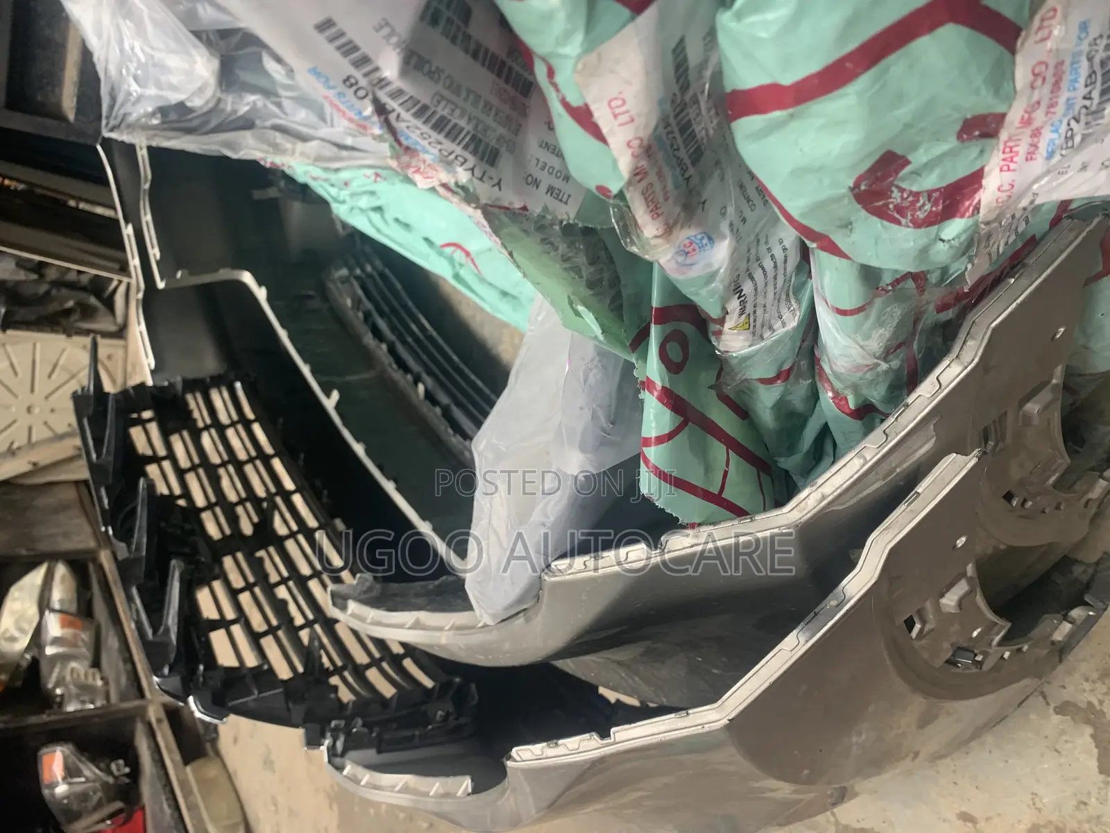 Complete Front Bumper Toyota Highlander 2015 Model