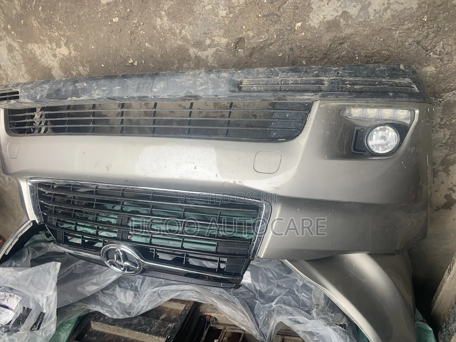 Complete Front Bumper Toyota Highlander 2015 Model