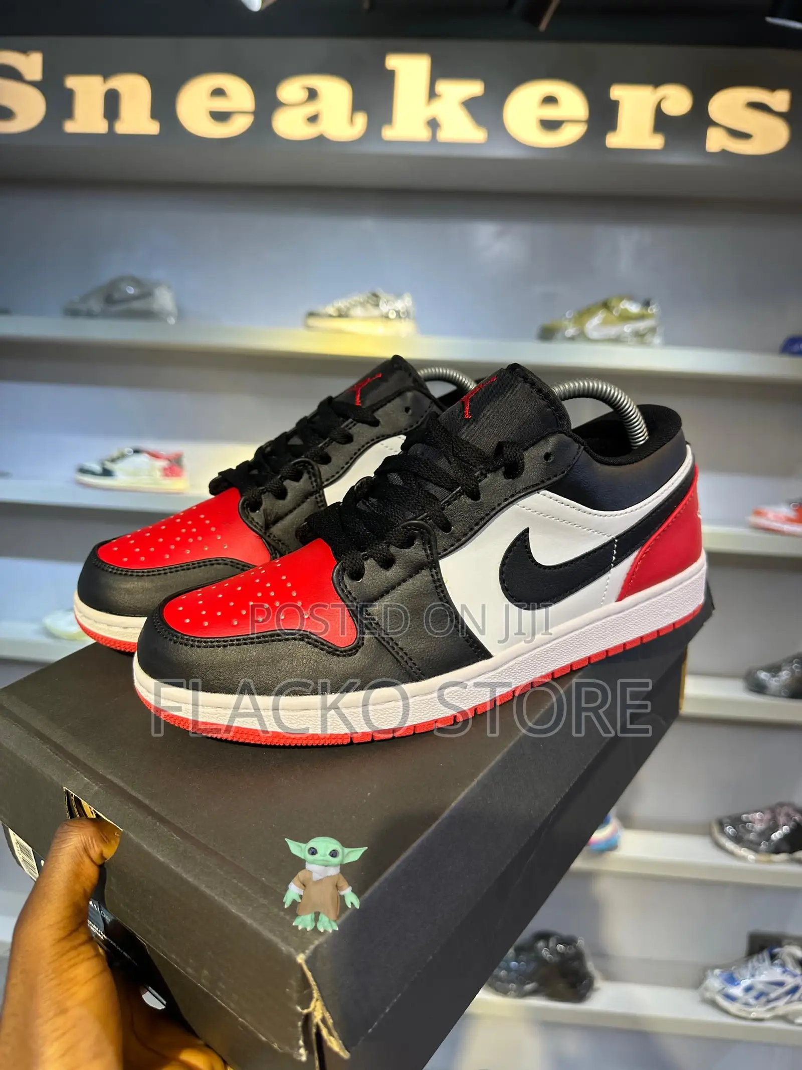 Original Nike Air Jordan 1 Low Bred Toe Sneakers