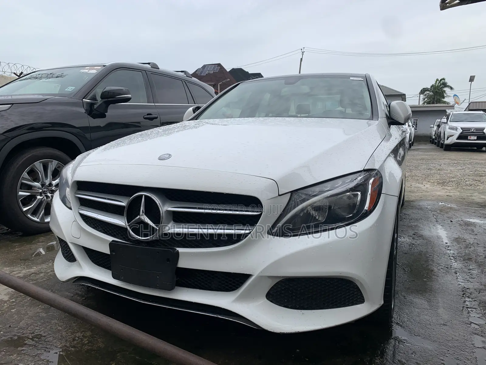 Mercedes-Benz C300 Luxury 4dr AWD 4Matic Sedan (2.0L 4cyl 7A) 2015