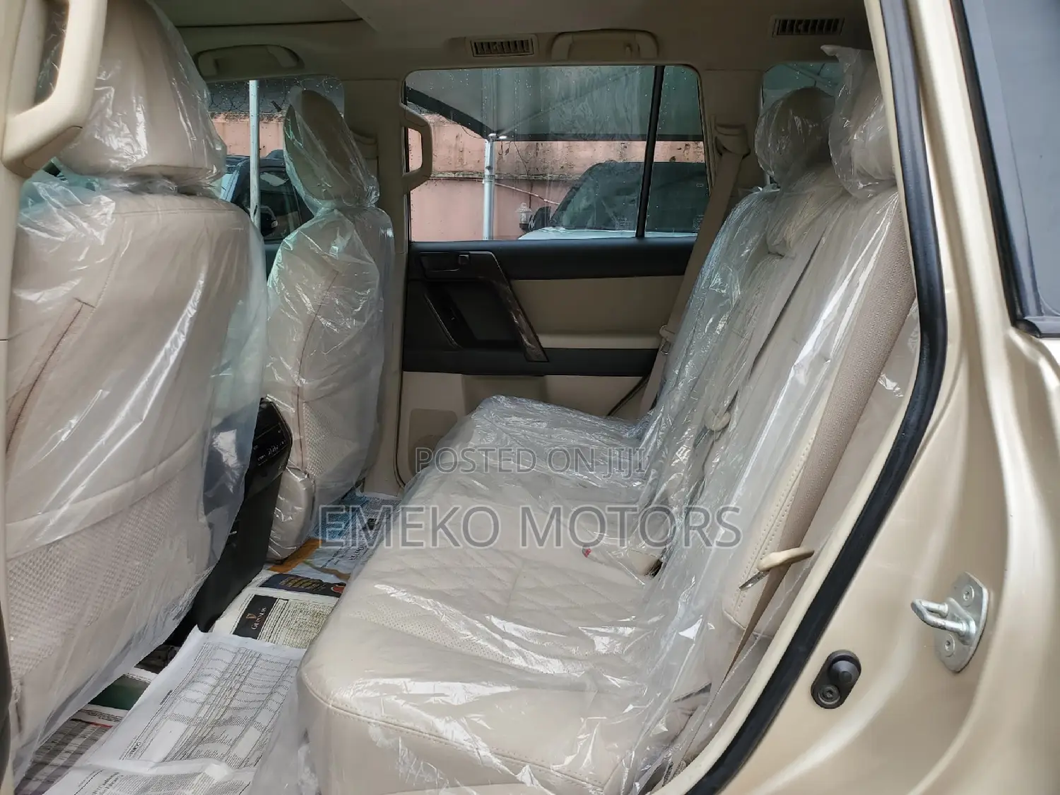 Toyota Land Cruiser Prado 2016 Gold