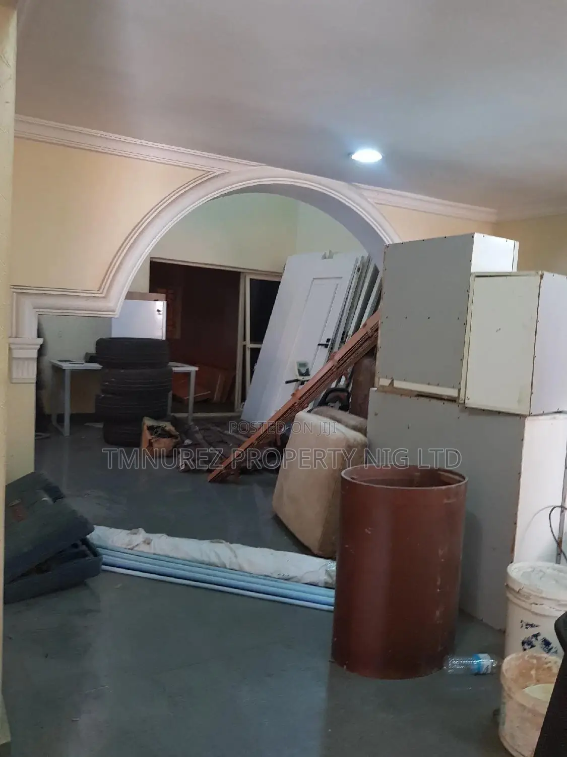 5bdrm Duplex in Abike Cinema, Lekki Phase 1 for rent