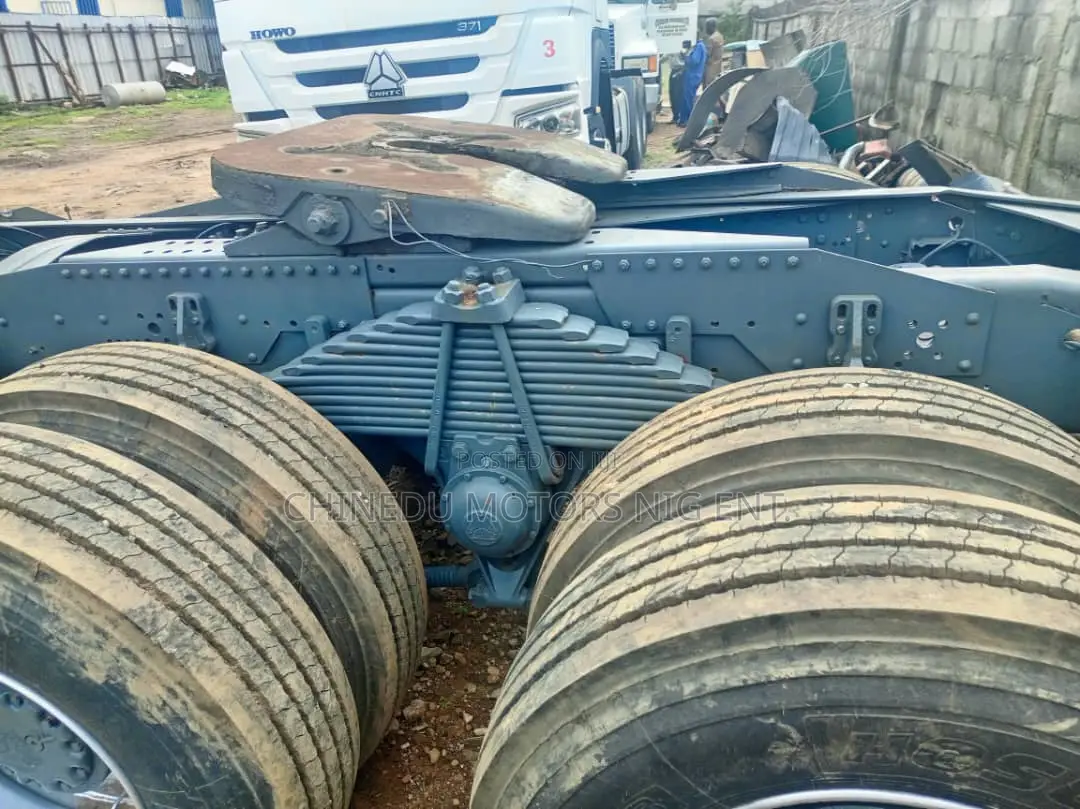 Howo Tractor 371 10tyres