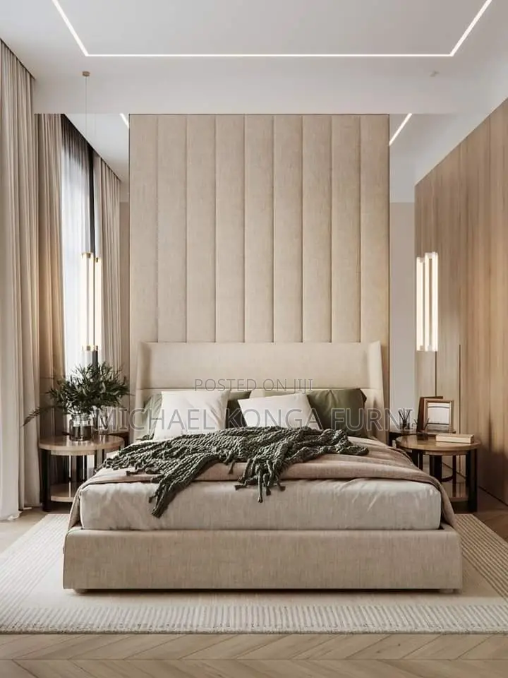 Wall Clapped Padded Bed