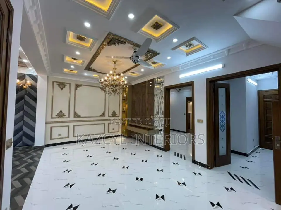 Royal Pop Ceiling and Wall Concepts