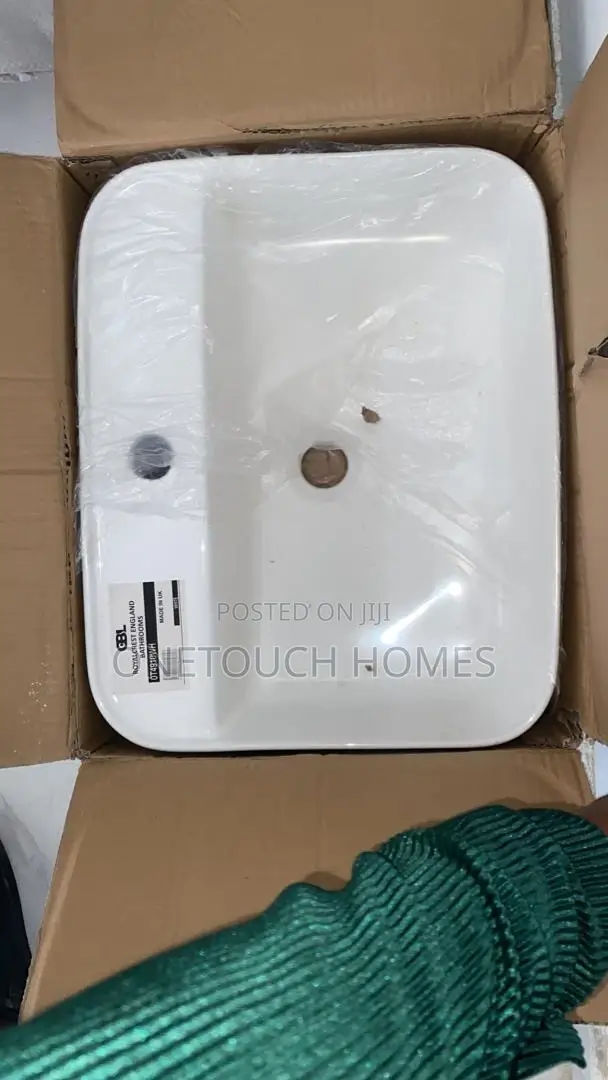 Cabinet Basin With Tap Space