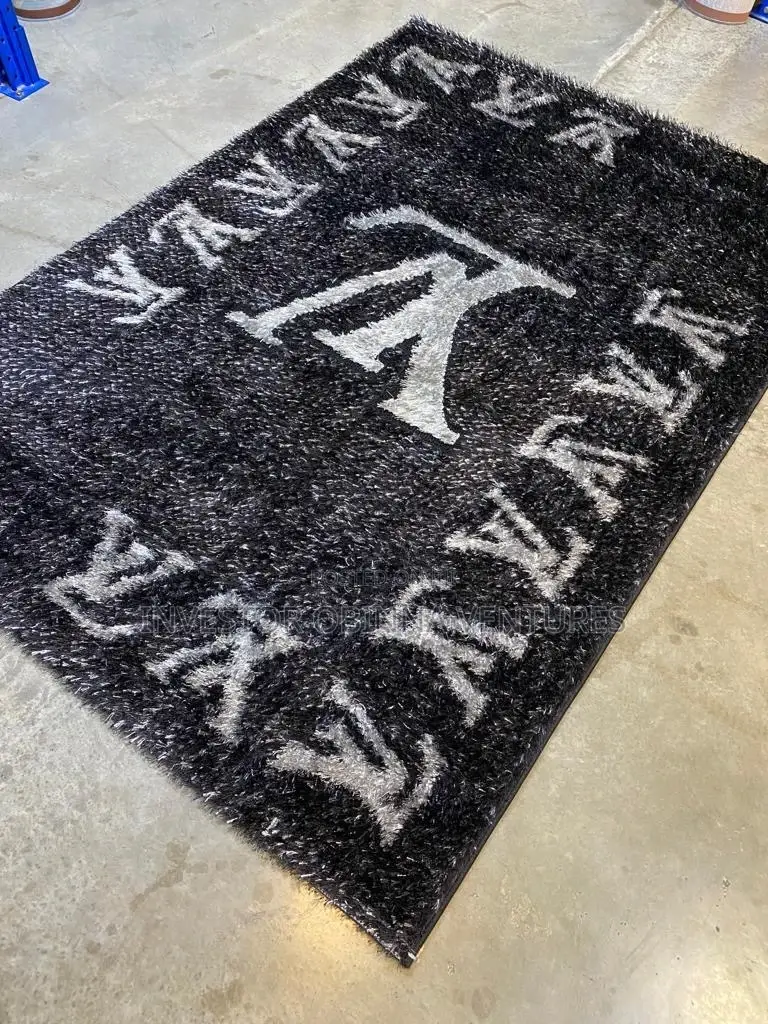 VIP Designers Turkey Center Rug- 4by6ft, 5by7ft, 7by10ft