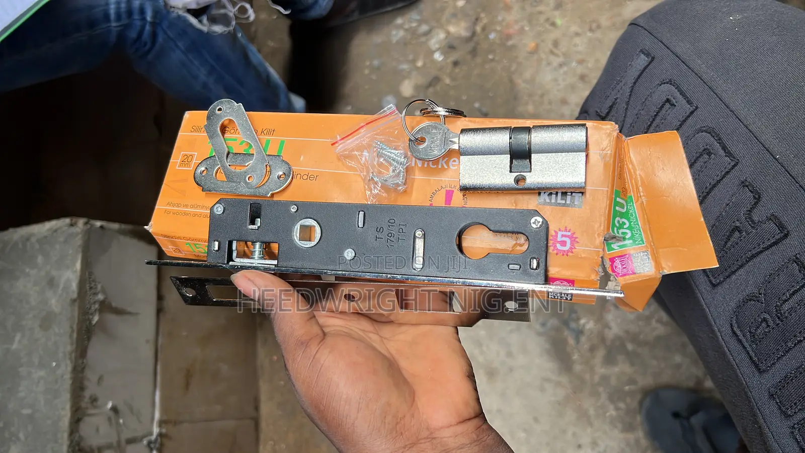 Aluminum Door Compete Lockset “20”Mm