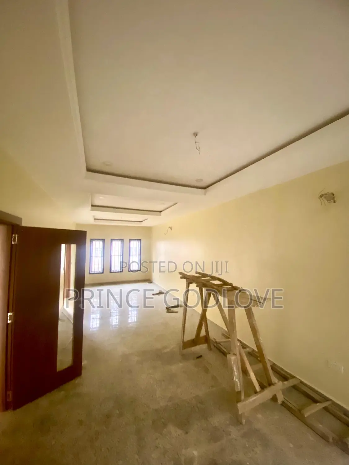 4bdrm Townhouse Terrace in Chase Ville, Life Camp for rent
