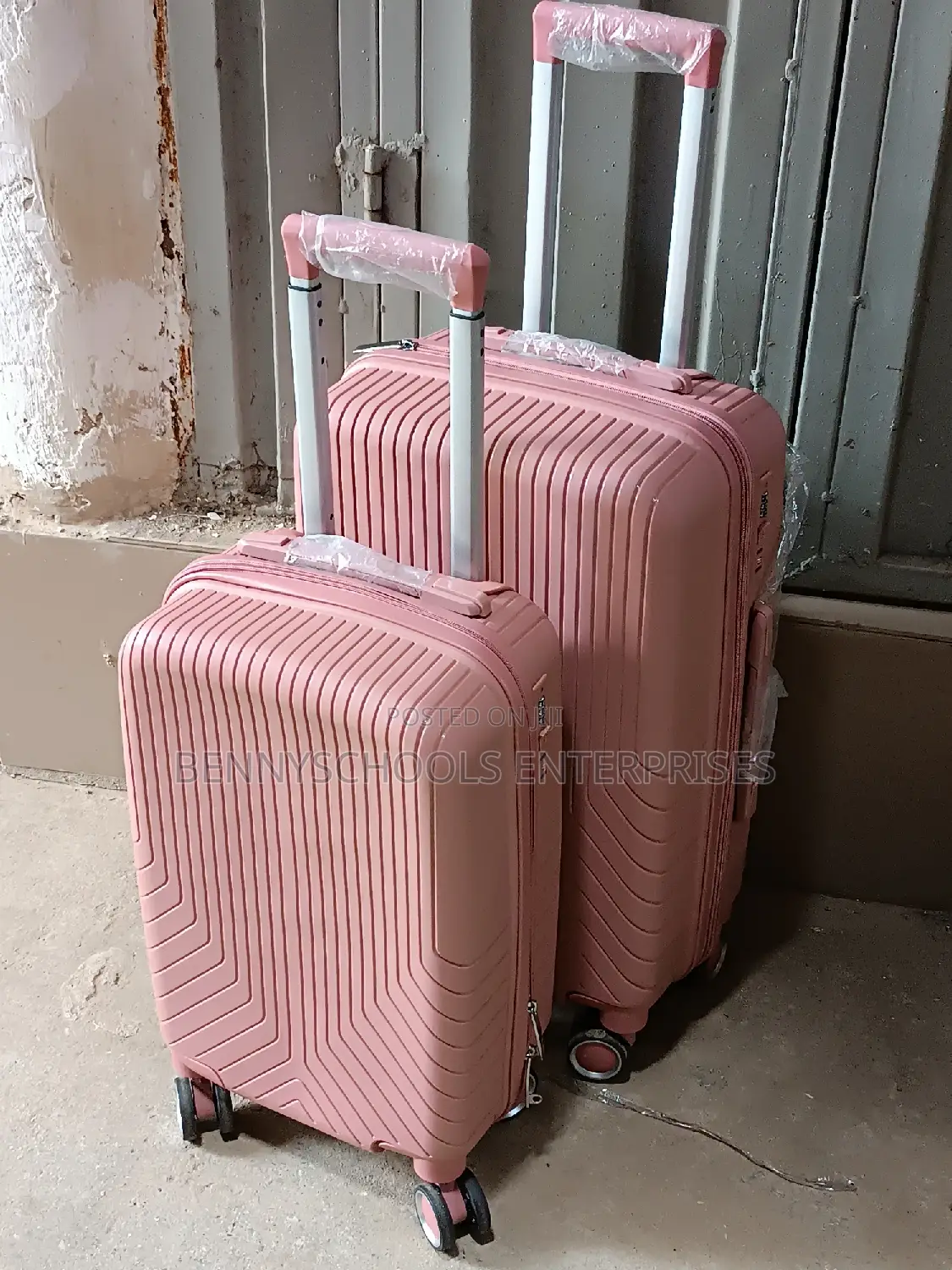 Set of of 2 Unbreakable Elastic Rubber Travelling Luggage Bo
