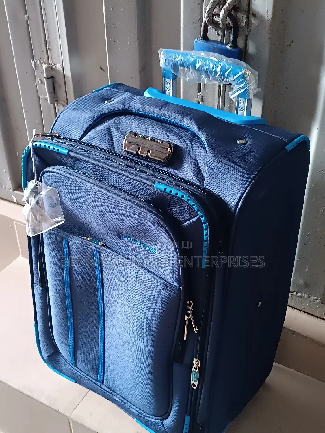 Small Star Express Travelling Luggage Box