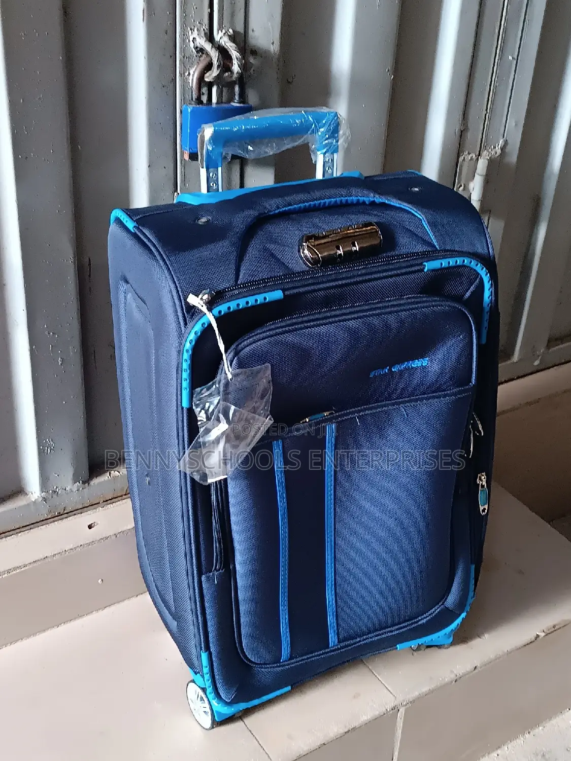 Small Star Express Travelling Luggage Box