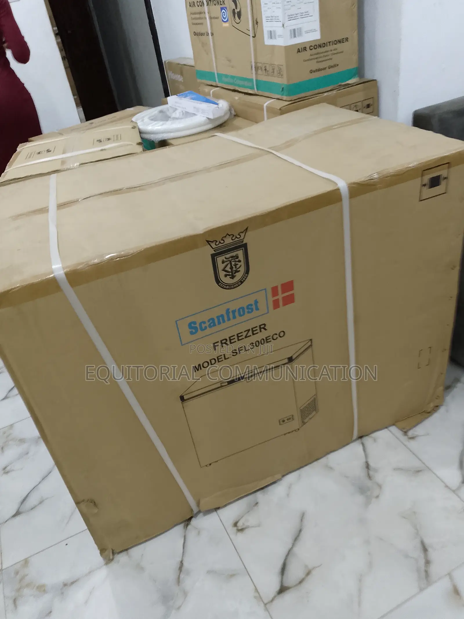 Scanfrost SFL300 ECO Series 300 Liters Chest Deep