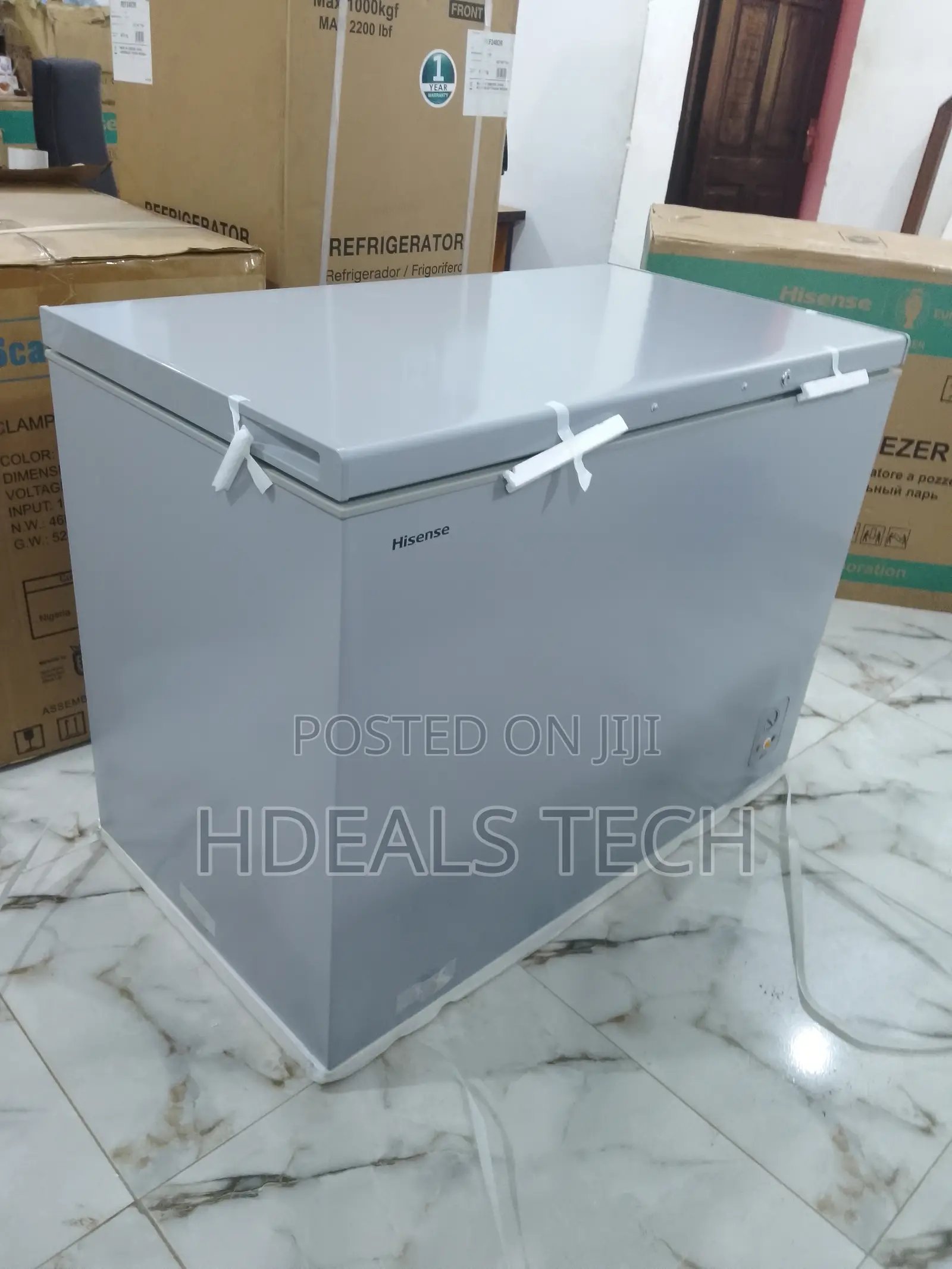 Standard Deep Chest Freezer 300 Litres - HISENSE.