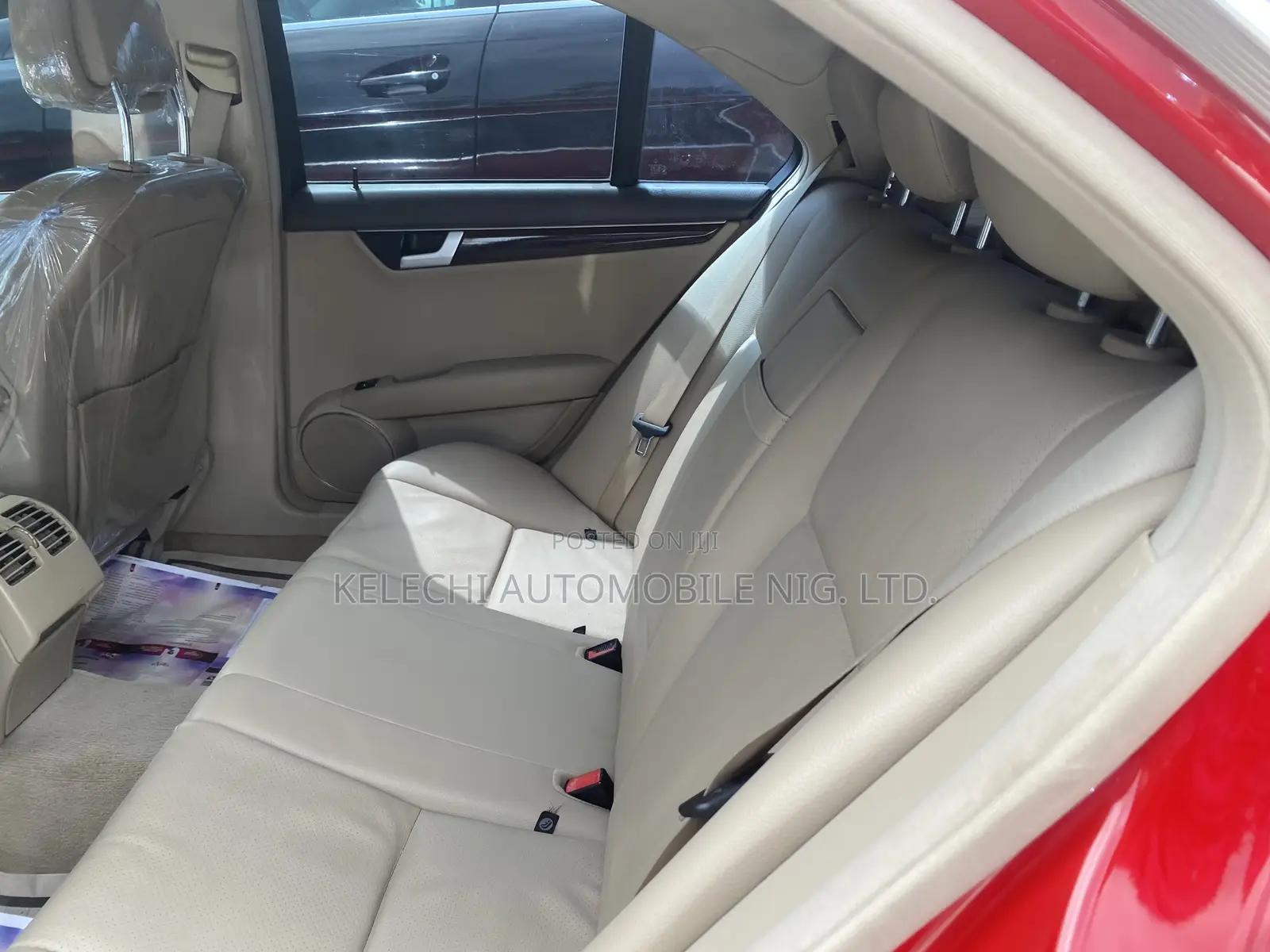 Mercedes-Benz C250 2012 Red