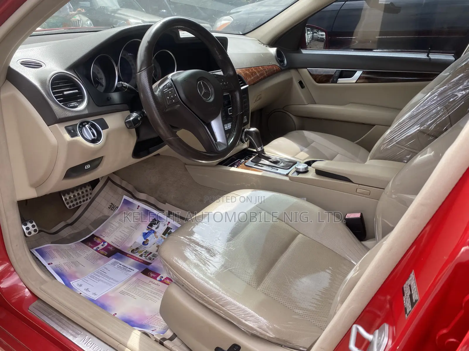 Mercedes-Benz C250 2012 Red