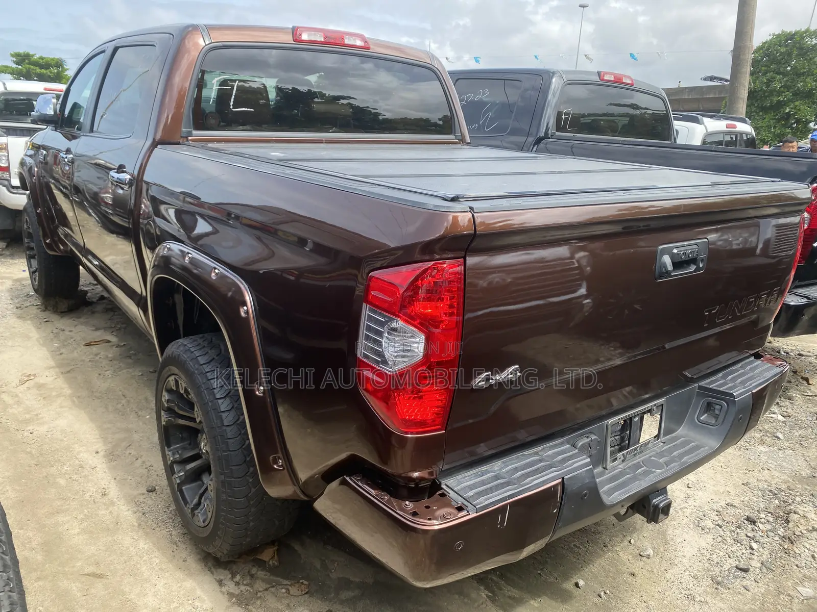 Toyota Tundra 2018 Orange