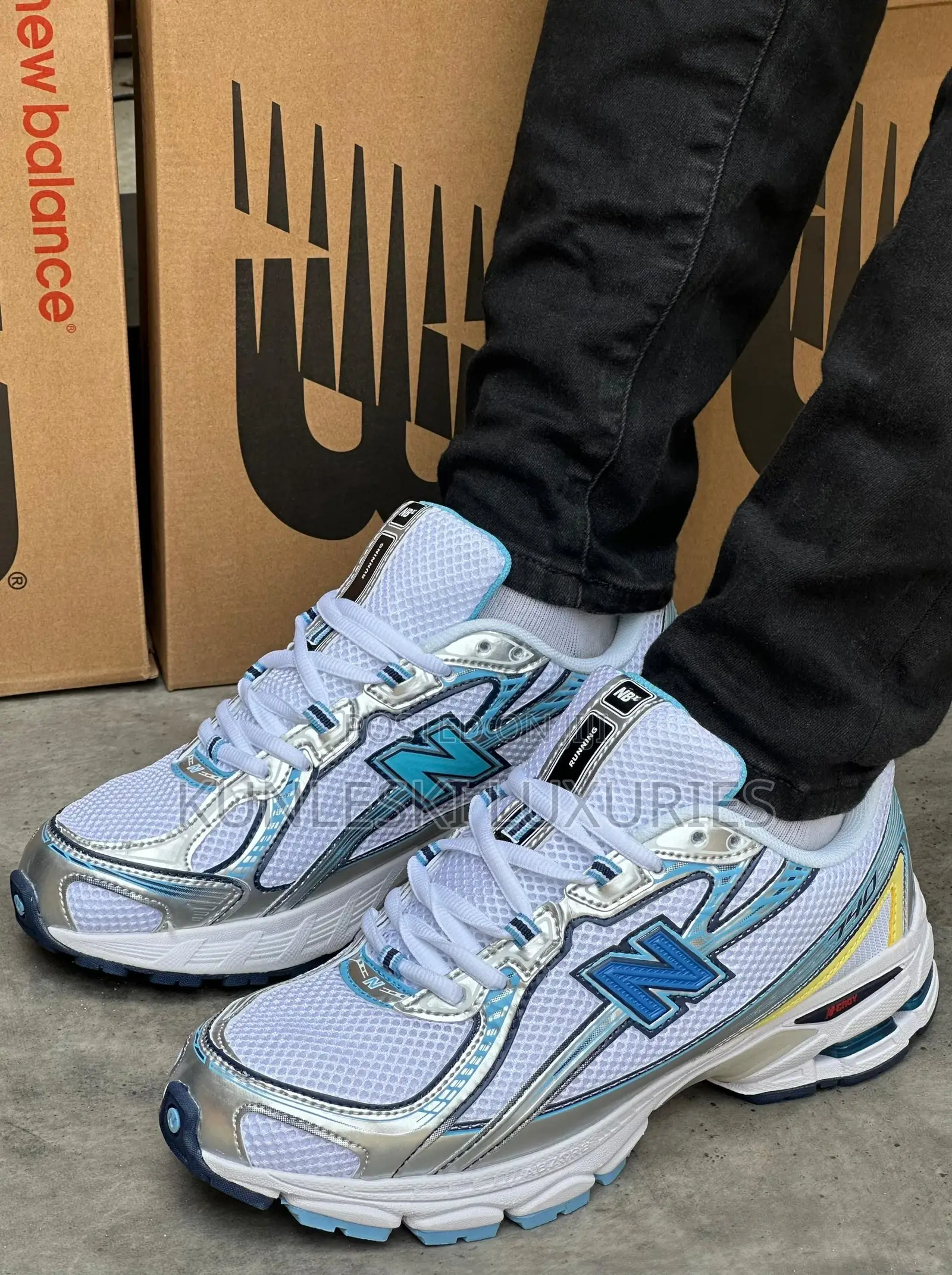 Original New Balance 740 Sneakers in Two Colors Ways
