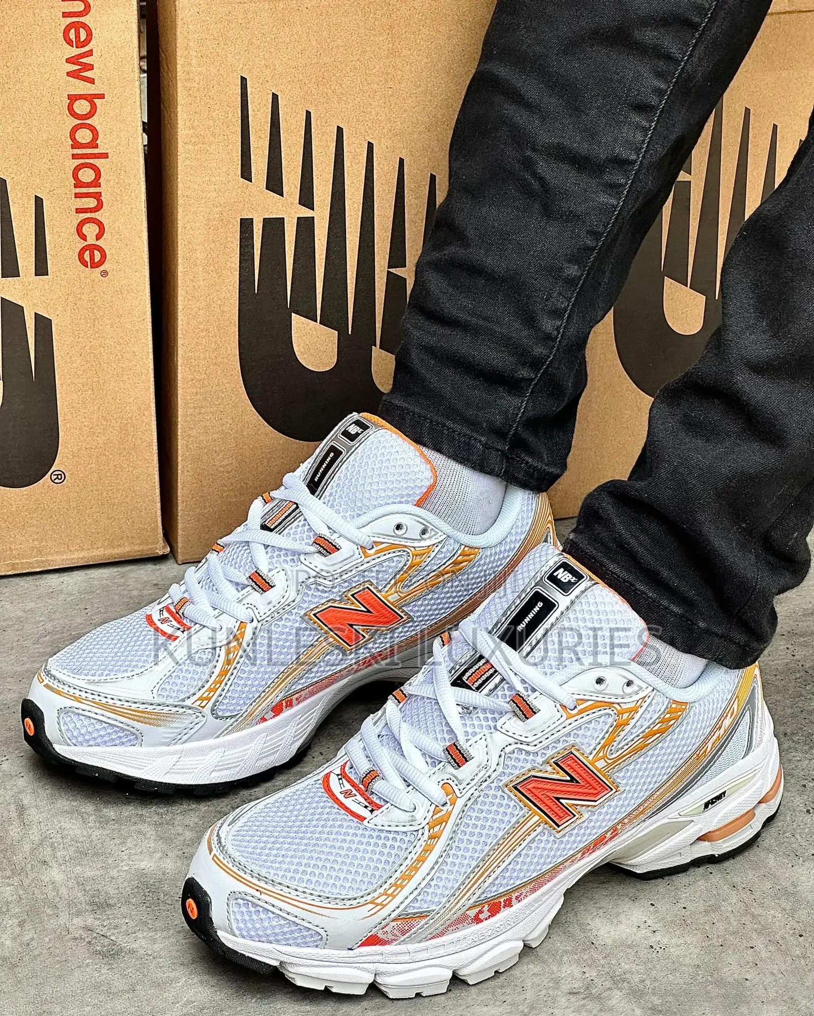 Original New Balance 740 Sneakers in Two Colors Ways