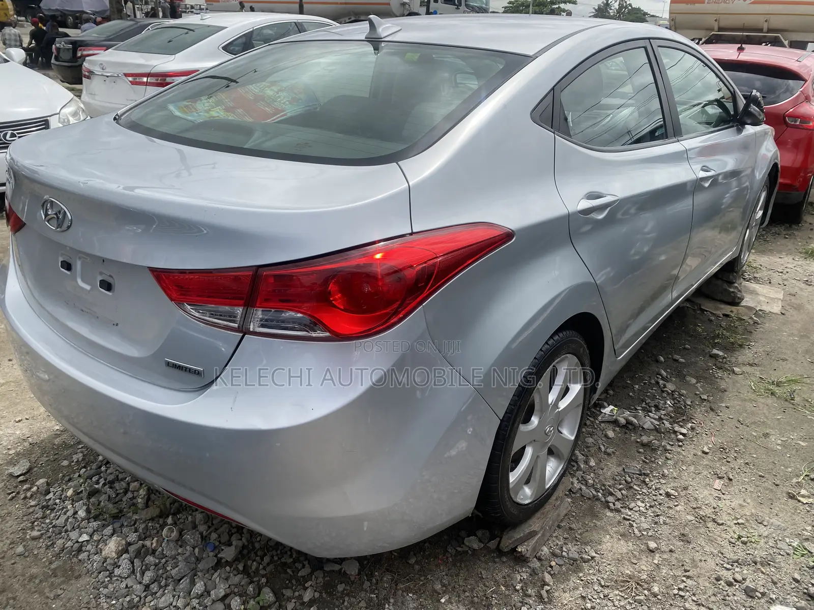 Hyundai Elantra Limited Sedan FWD (1.8L 4cyl 6A) 2013 Silver