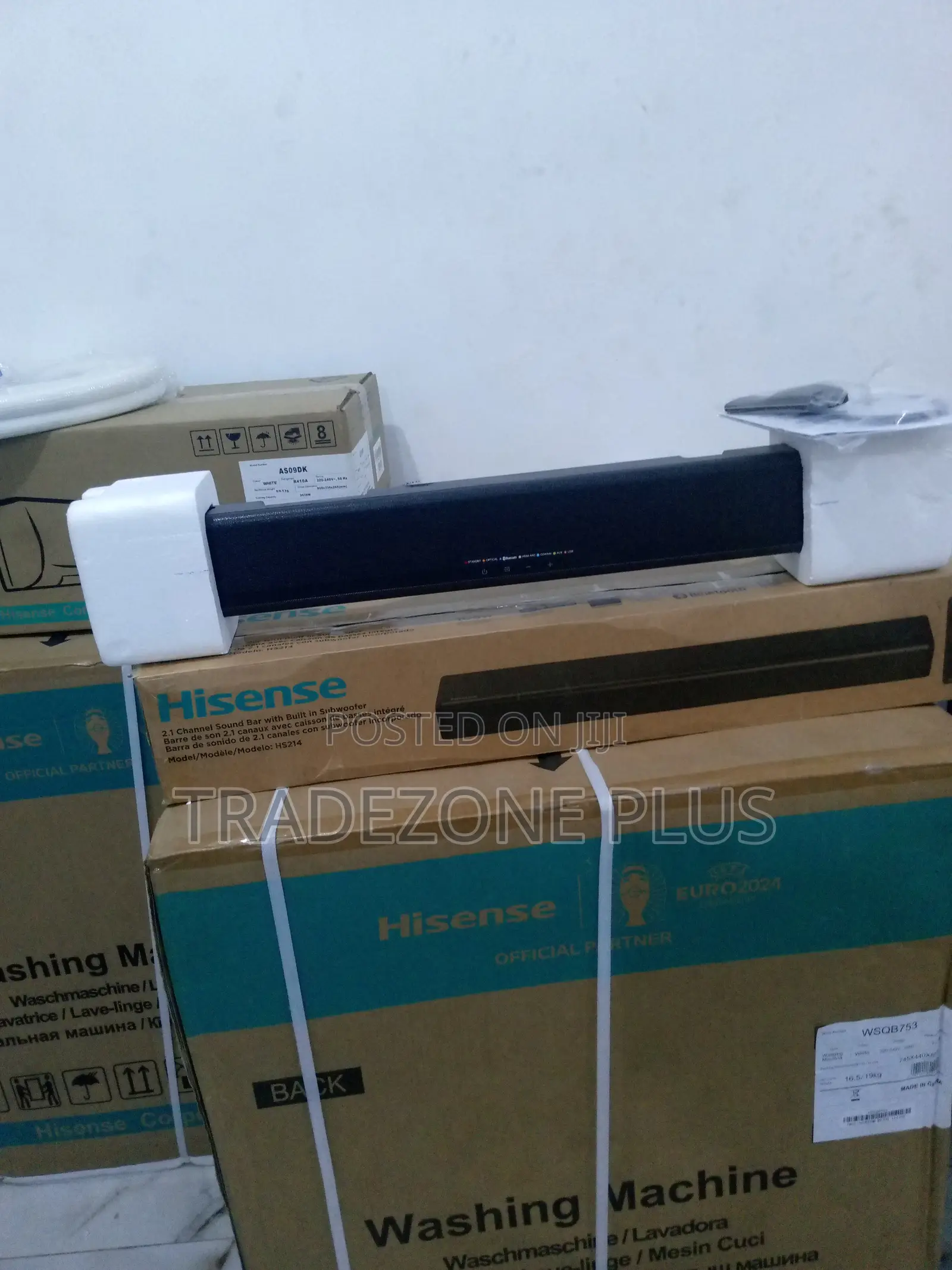 Effective Hs214 Soundbar With Inbuilt Subwoofer