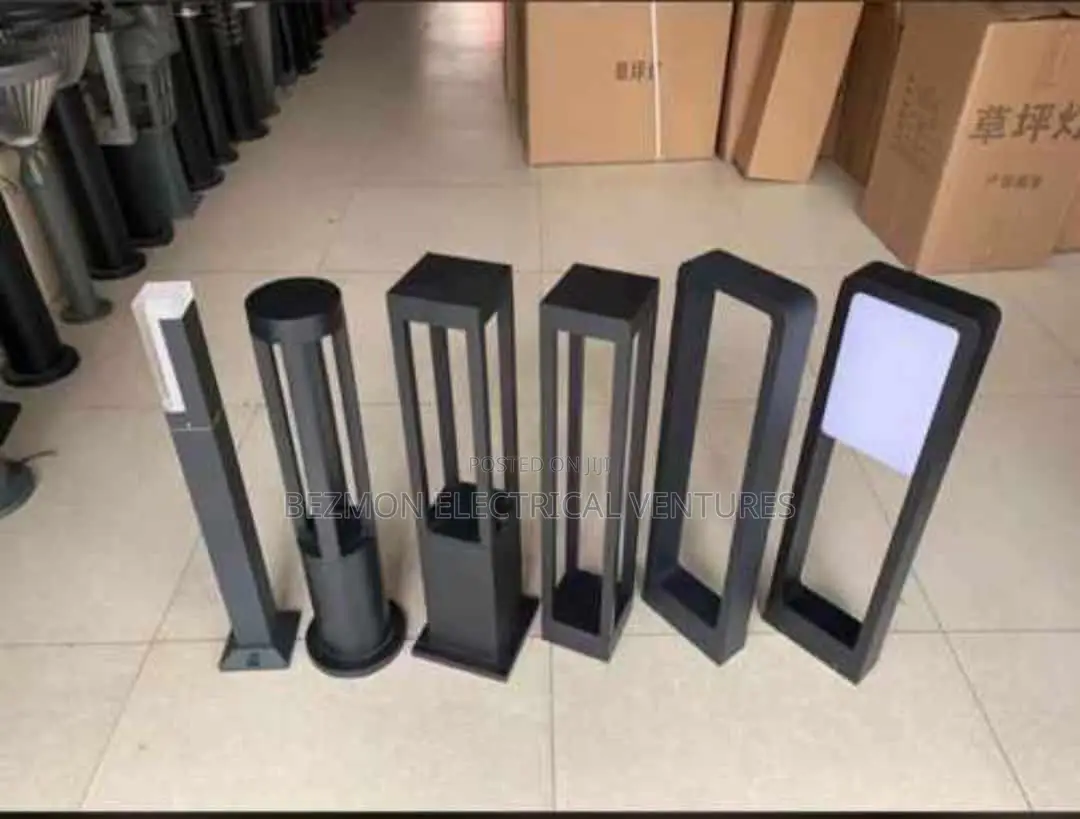 Standard Garden Lights Available for Sale