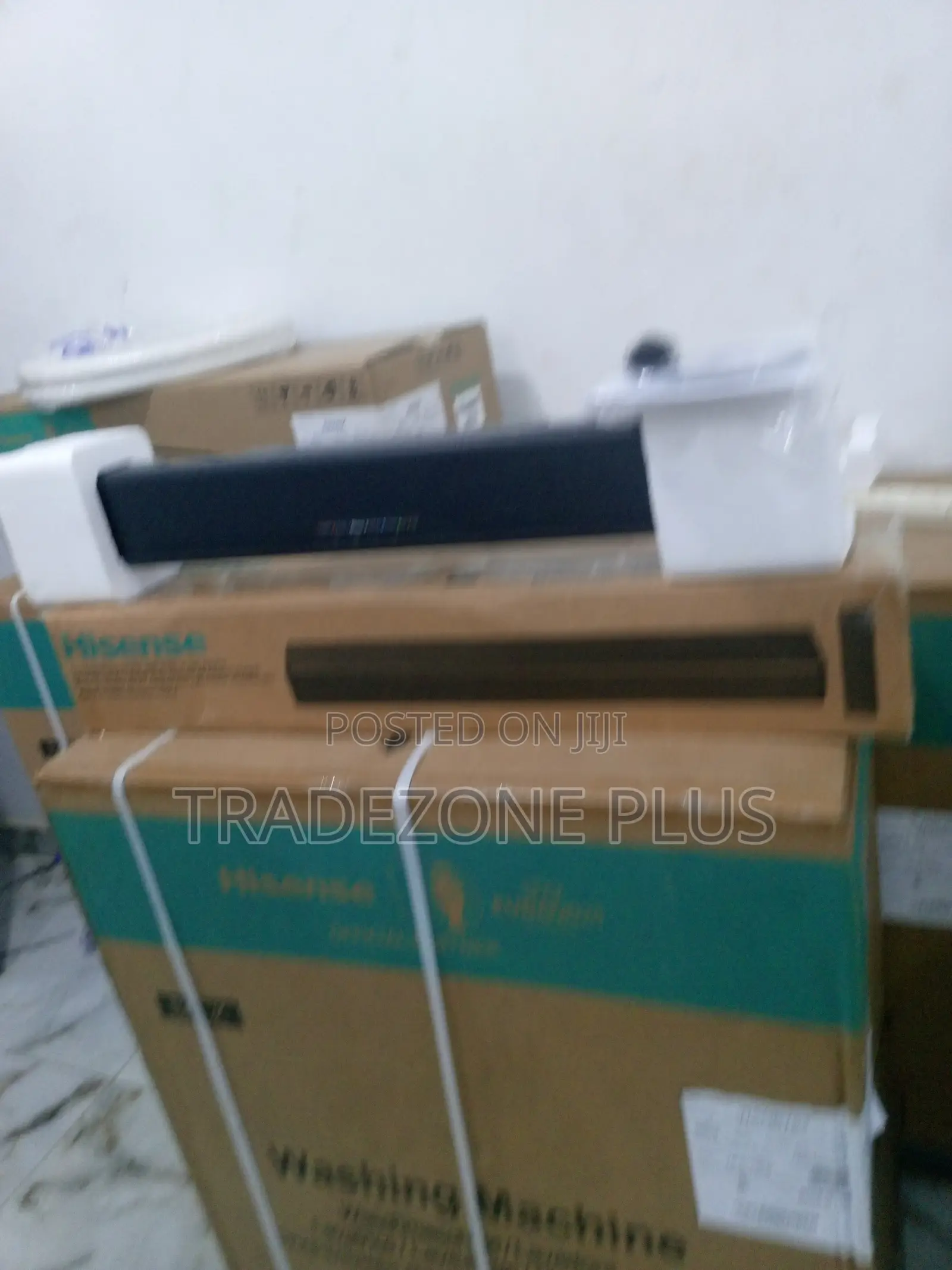 Effective 2.1 Channel Soundbar With Inbuilt Subwoofer
